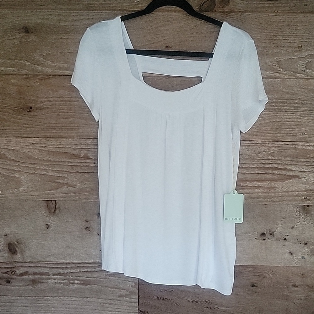 Dept 222 Size Medium White Top with Cutout in Back NWT